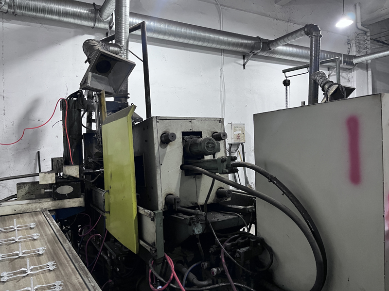 Mengapakah lampu sentiasa menyala di bengkel Jinhua Hanjia?